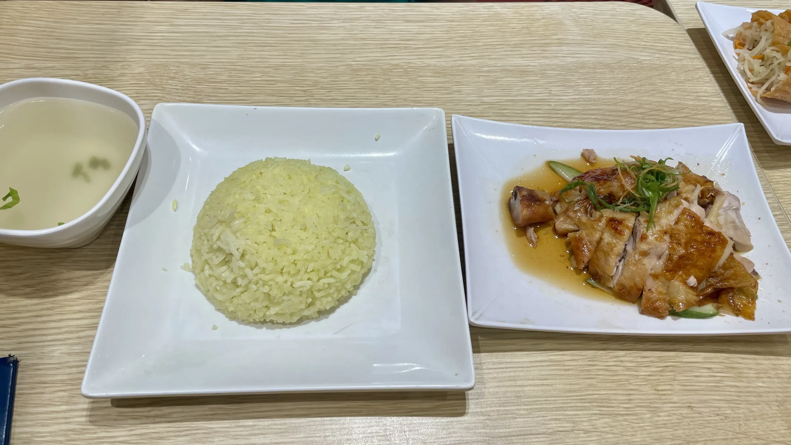 말레이시아 치킨라이스 맛집: 메뉴부터 현지 인기 비결까지 4 직접 먹어본 후기: 관광객에게도 부담 없는 로컬 맛집
